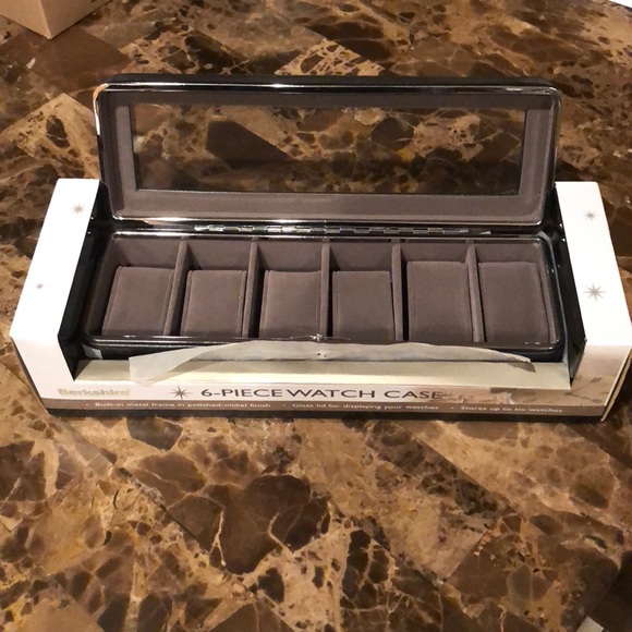 6 Piece Leather Watch Case! - Picture 2 of 2